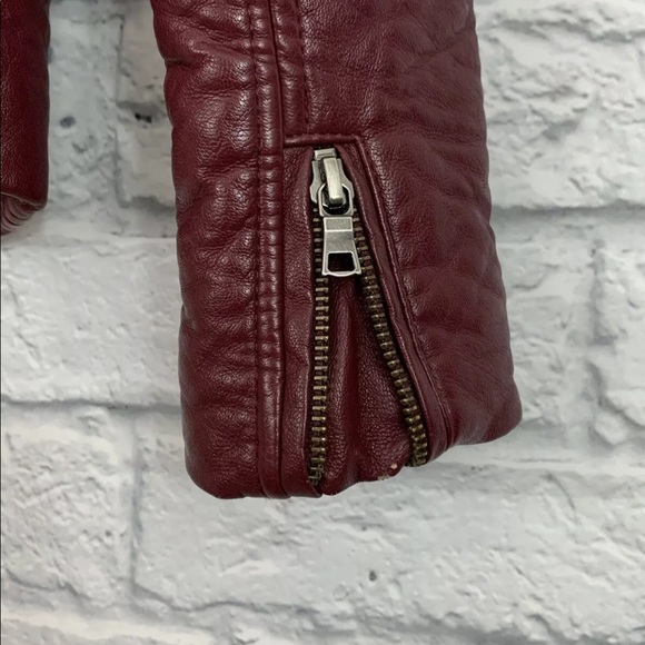 ANN TAYLOR MAROON BURGUNDY FAUX LEATHER JACKET - Picture 4 of 9